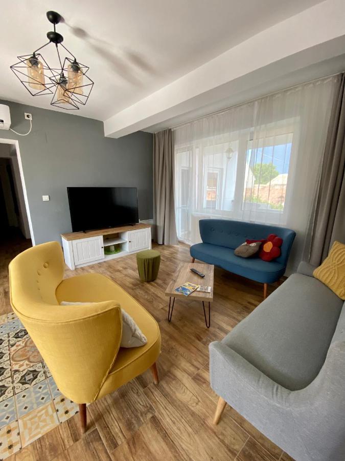 Dominic Apartment Unirii Square تيميشورا المظهر الخارجي الصورة