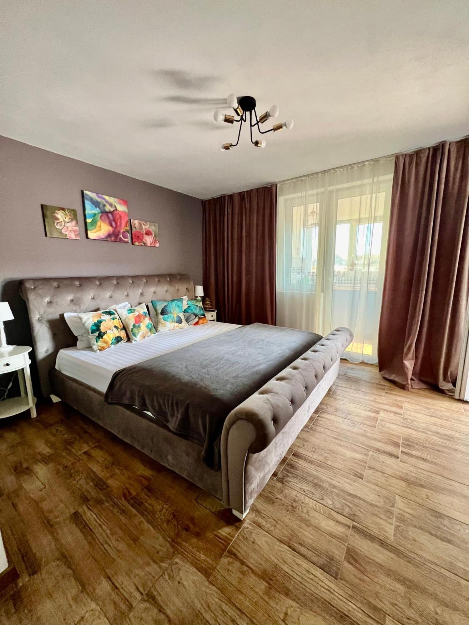 Dominic Apartment Unirii Square تيميشورا المظهر الخارجي الصورة